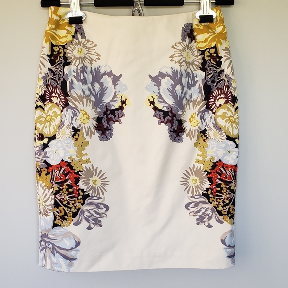 H&M Floral Pencil Skirt - Picture 1 of 2